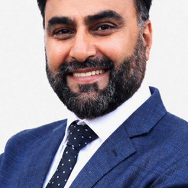 Dr Nadeem Younis